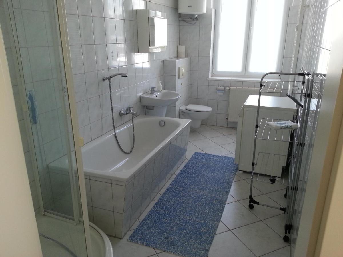 Grosse Wohnung Nossentiner Huette Bagian luar foto